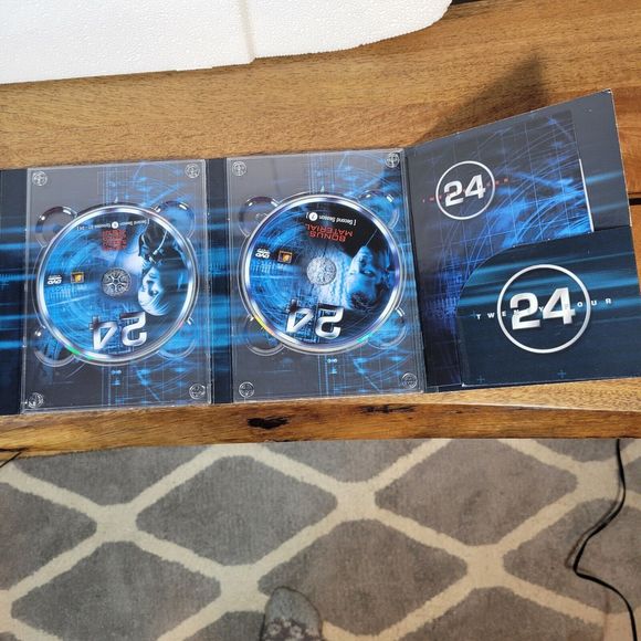 24 Series DVD Seasons 1-4, Kiefer Sutherland Jack Bauer  USA - Picture 12 of 16
